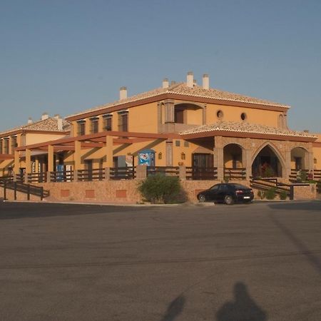 Hotel-Restaurante Cerrillo San Marcos Diezma Ngoại thất bức ảnh