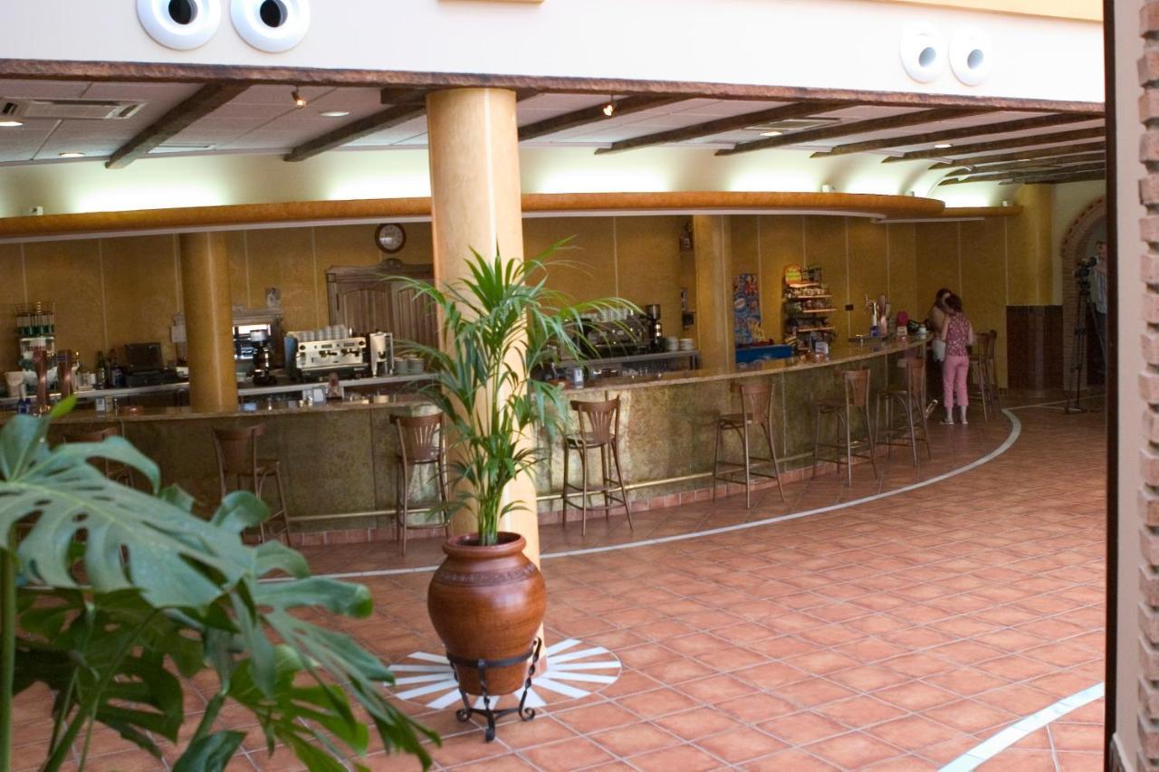 Hotel-Restaurante Cerrillo San Marcos Diezma Ngoại thất bức ảnh