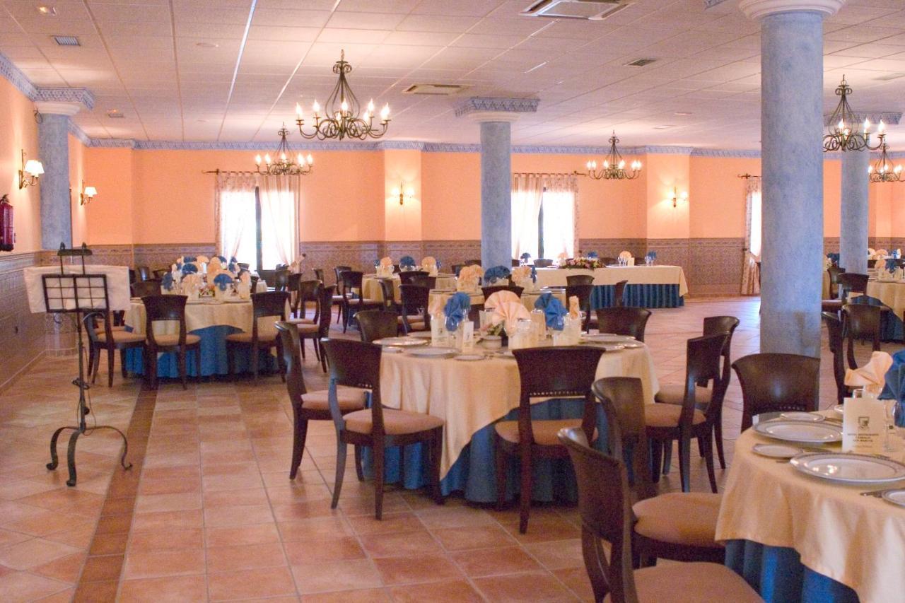 Hotel-Restaurante Cerrillo San Marcos Diezma Ngoại thất bức ảnh