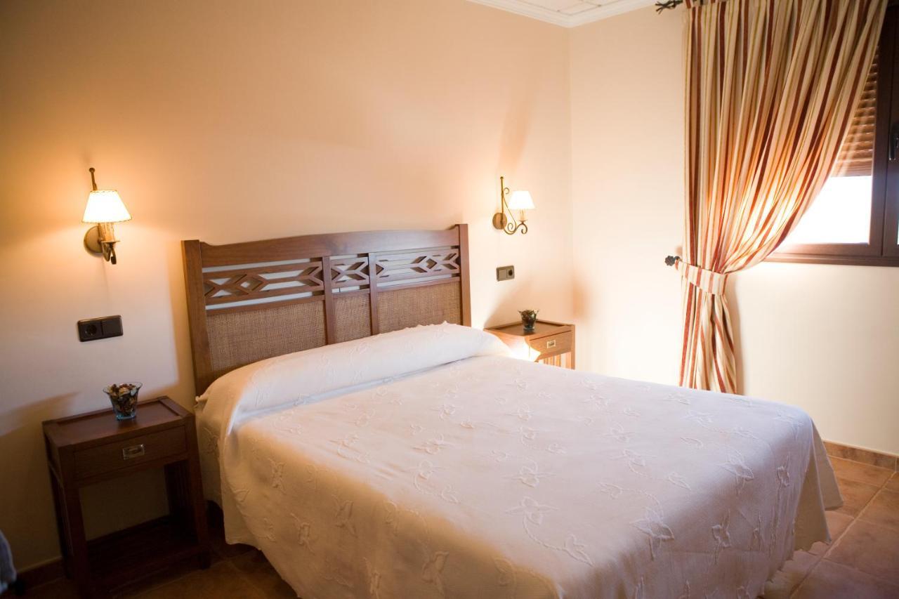 Hotel-Restaurante Cerrillo San Marcos Diezma Ngoại thất bức ảnh