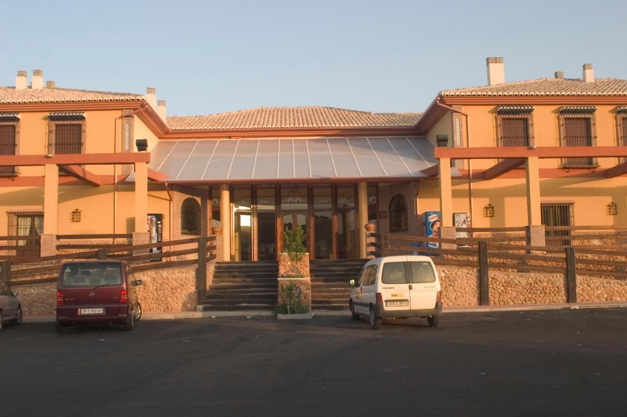 Hotel-Restaurante Cerrillo San Marcos Diezma Ngoại thất bức ảnh